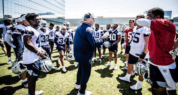 8753E40B-8875-497D-A893-385F0748DFA9